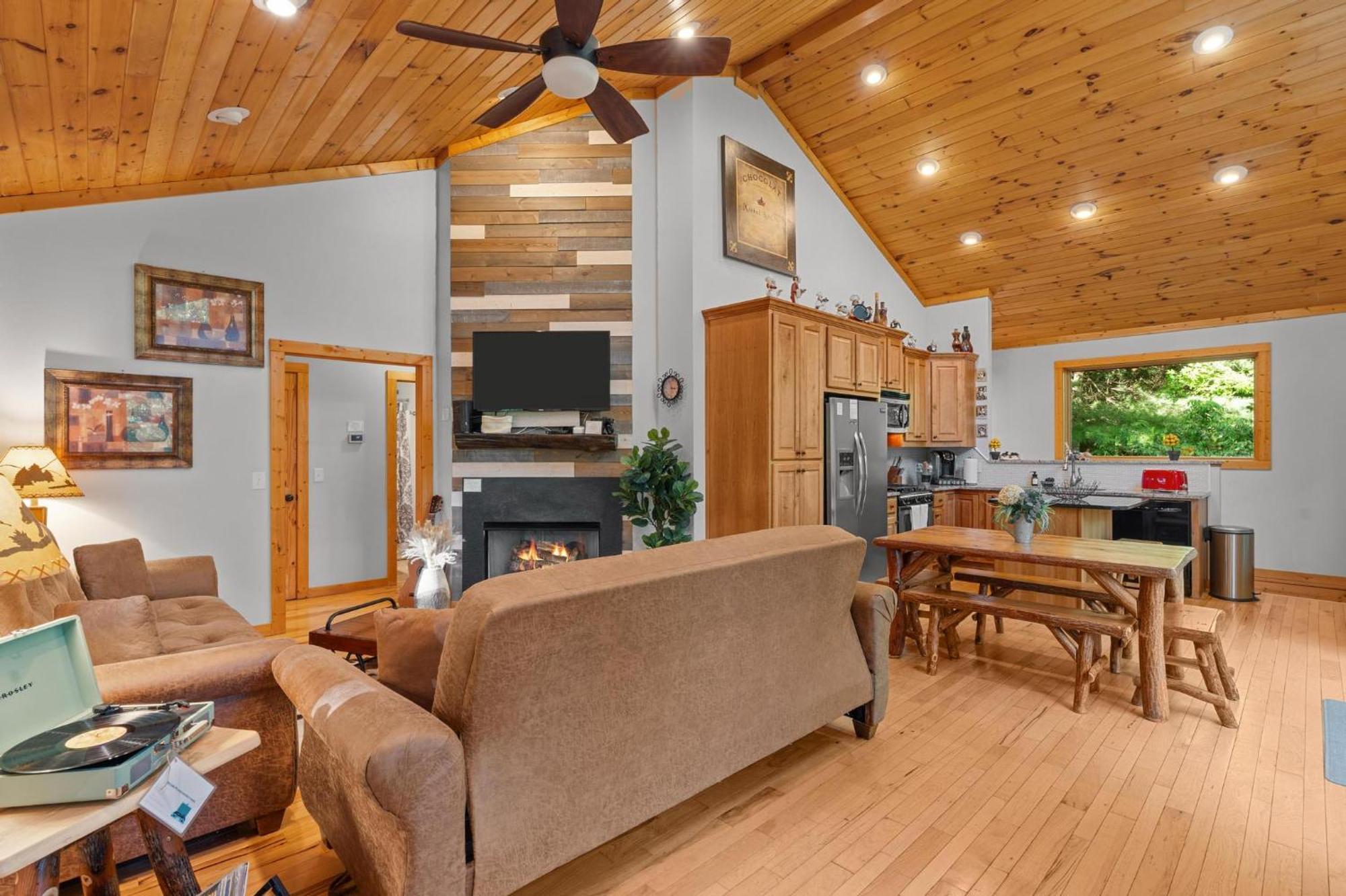 Serene Mountain And Sunset Views 3Bd Cabin Franklin Eksteriør billede