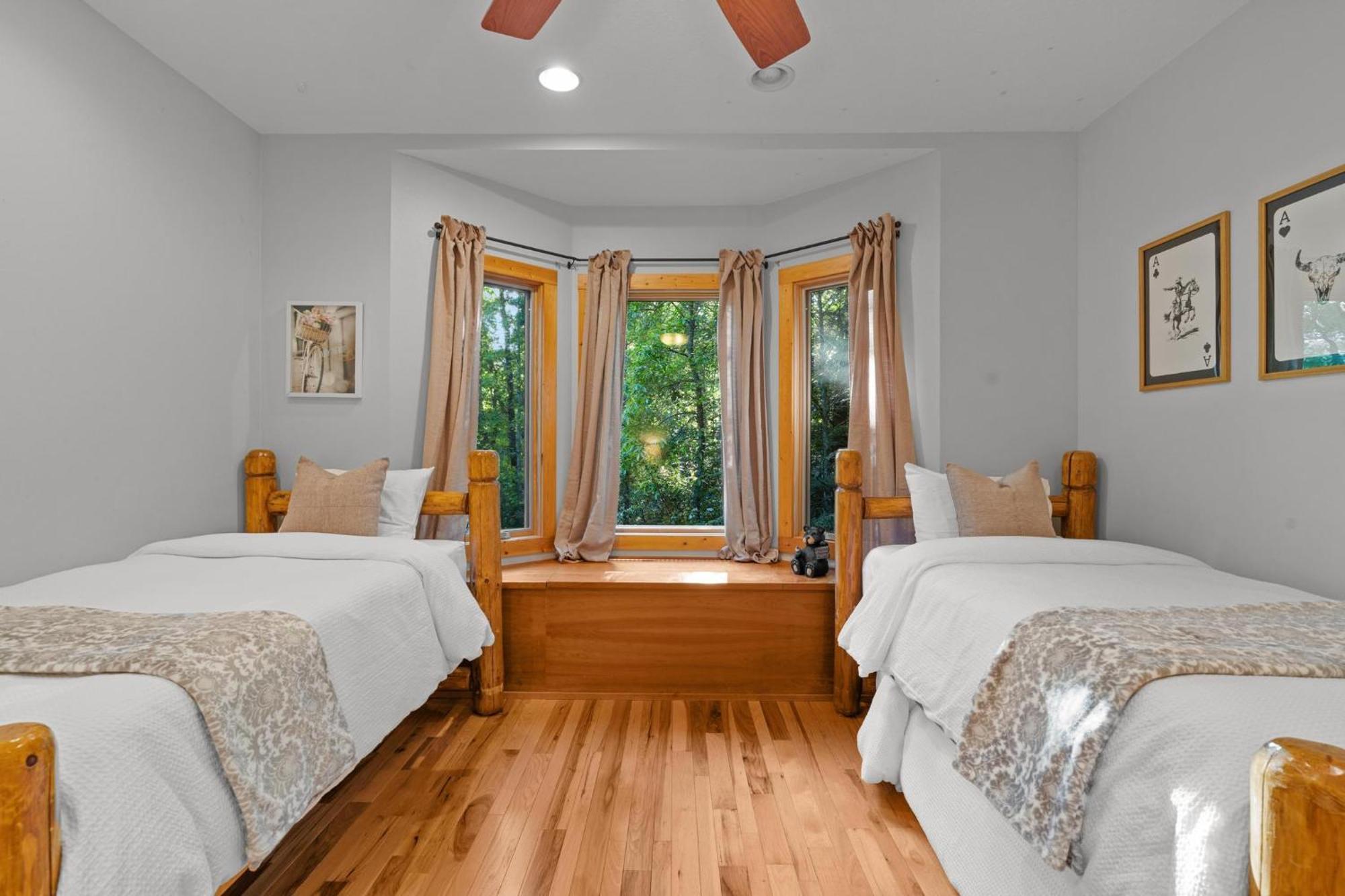 Serene Mountain And Sunset Views 3Bd Cabin Franklin Eksteriør billede